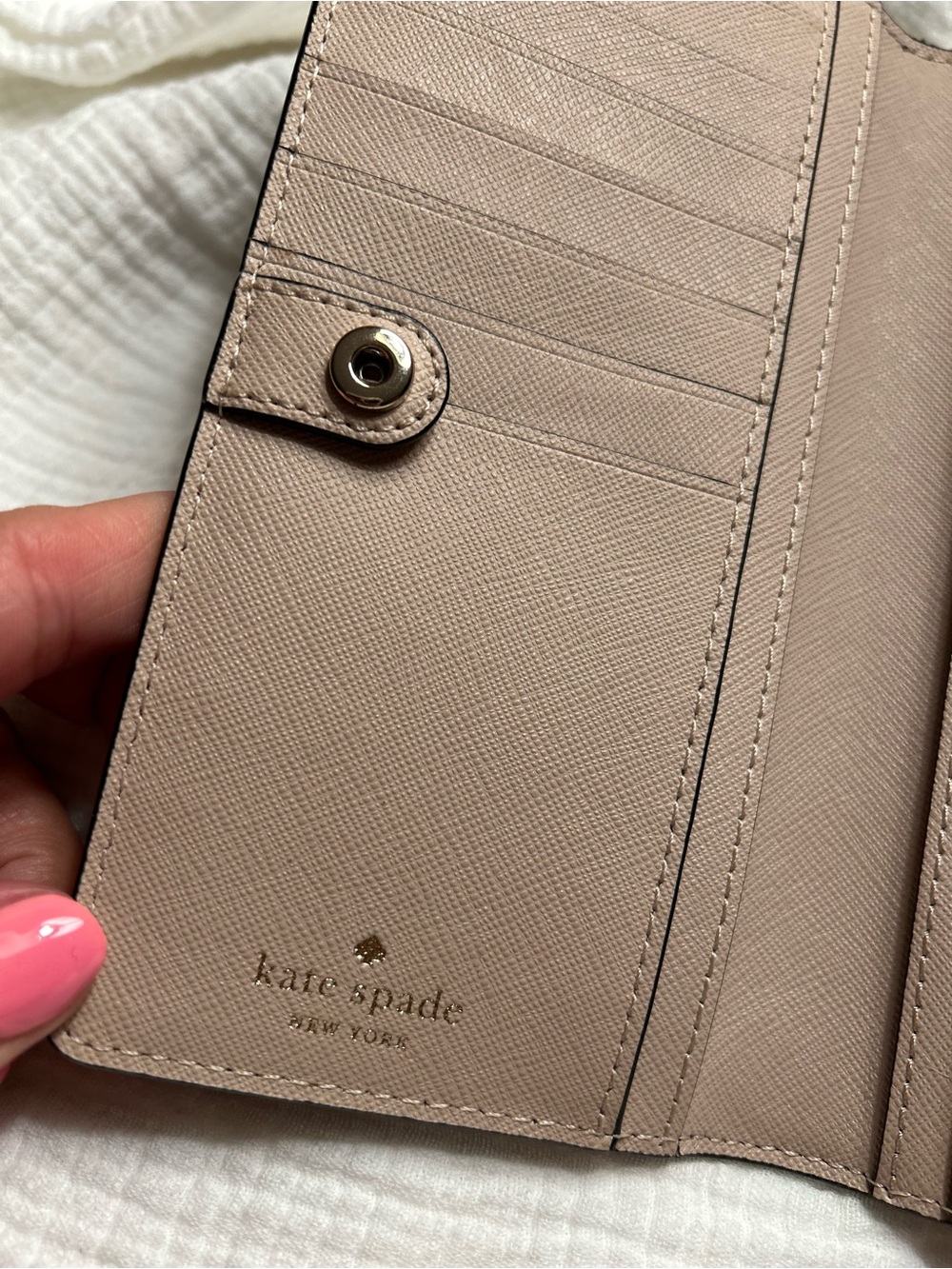 Kate Spade wallet - Picture 9 of 11